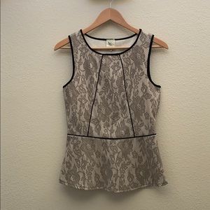 Weston wear grey lace sleeveless top